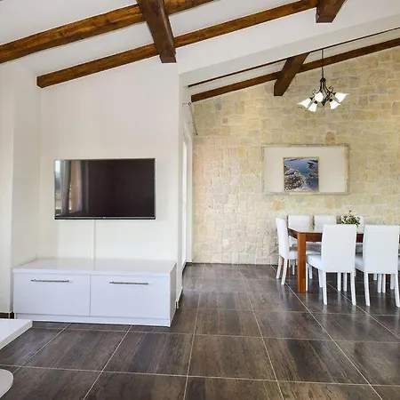 Villa Ukic Apartament