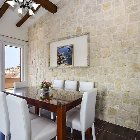 Villa Ukic Apartament