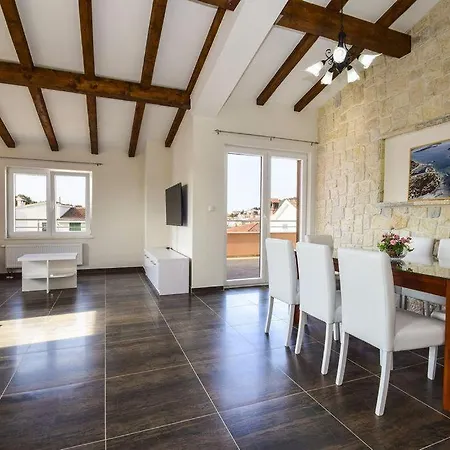 Villa Ukic